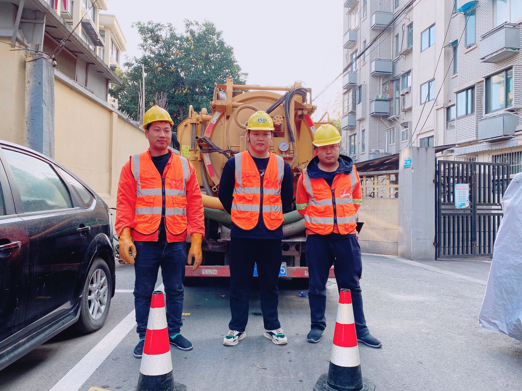松江南京某小区管道清淤检测施工